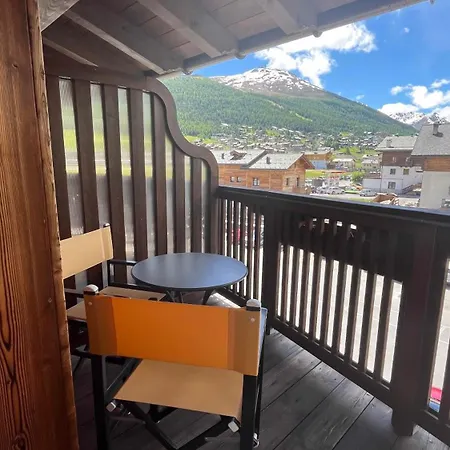 Otel Flora 4*