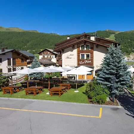 Hotel Flora 4*