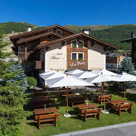Hotel Flora Ливиньо